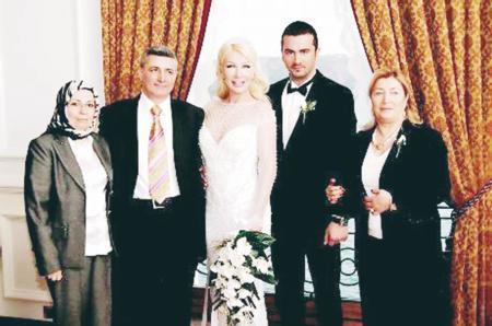 ÜNLÜ ÇİFTLERİN NİKAH FOTOĞRAFLARI! 33