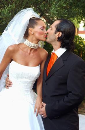 ÜNLÜ ÇİFTLERİN NİKAH FOTOĞRAFLARI! 6