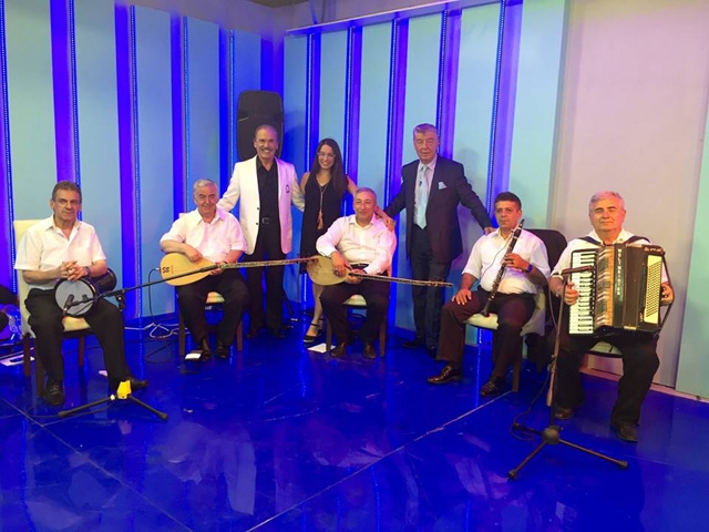 Arif Şentürk... RUMELİ TÜRKÜLERİNİN EFENDİSİ! 8