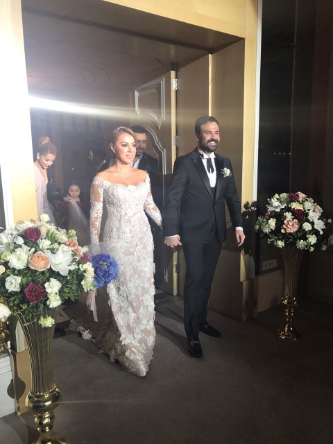 İsmail Özkan... DÜĞÜNE ÜNLÜLER AKIN ETTİ...