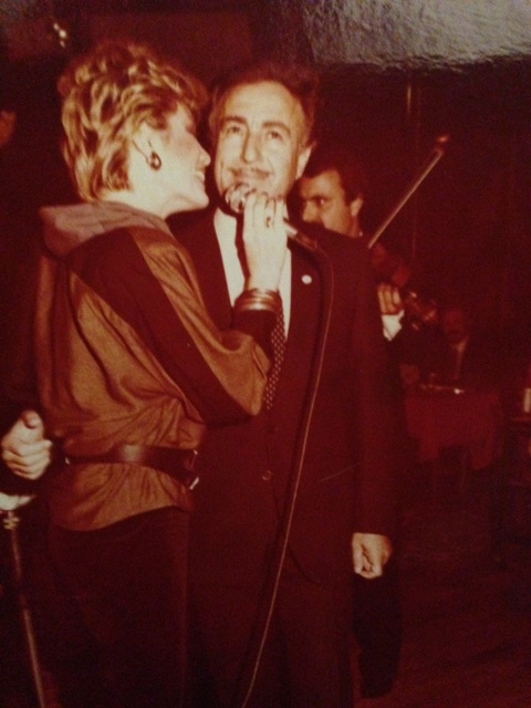 Yaşar Özel... ‘’HAYRANLARIM ÇOKTU, BENİ SIKIŞTIRAN HATTA KAÇIRANLAR OLDU 16