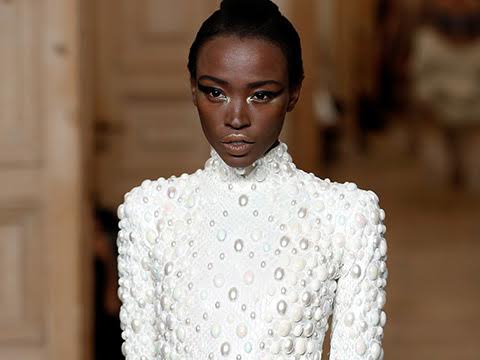 CİHAN NACAR SONBAHAR-KIŞ 2017/18 KOLEKSİYONUNU GÖZ KAMAŞTIRDI! 13