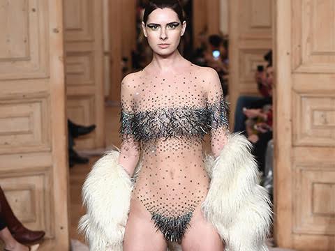 CİHAN NACAR SONBAHAR-KIŞ 2017/18 KOLEKSİYONUNU GÖZ KAMAŞTIRDI! 15