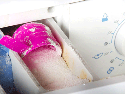 SIRTTAKİ SİVİLCELERİNİZDEN KURTULMANIZIN 6 YOLU! 6