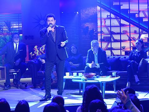 ''BEYAZ SHOW'DA YER YERİNDEN OYNADI!'' 17