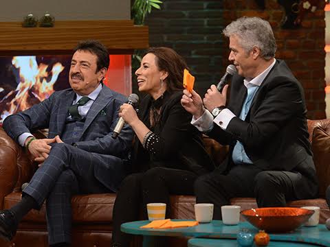 ''BEYAZ SHOW'DA YER YERİNDEN OYNADI!'' 22
