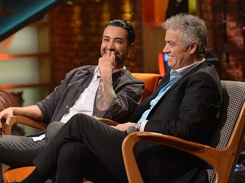 ''BEYAZ SHOW'DA YER YERİNDEN OYNADI!'' 23