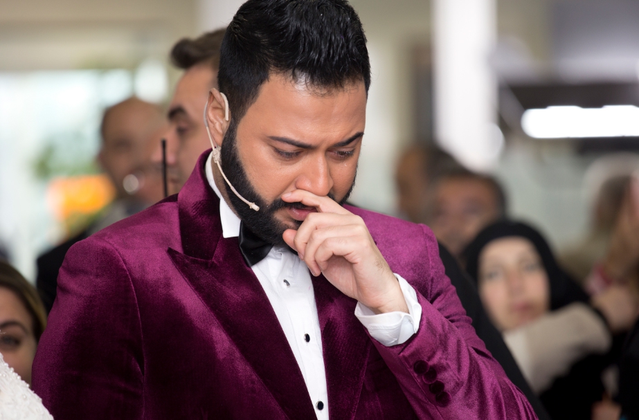 Esra Erol'da... EFSANE DAMAT CANER EVLENDİ!
