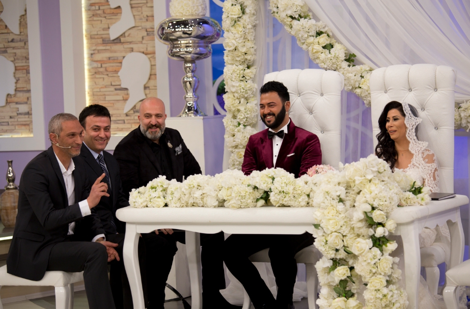 Esra Erol'da... EFSANE DAMAT CANER EVLENDİ! 9