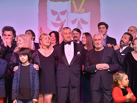 ''ŞEVKET ÇORUH BABA SAHNE'Yİ SAVAŞ DİNÇEL'İN DOĞUM GÜNÜNDE AÇTI!'' 60