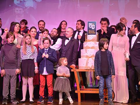 ''ŞEVKET ÇORUH BABA SAHNE'Yİ SAVAŞ DİNÇEL'İN DOĞUM GÜNÜNDE AÇTI!'' 64