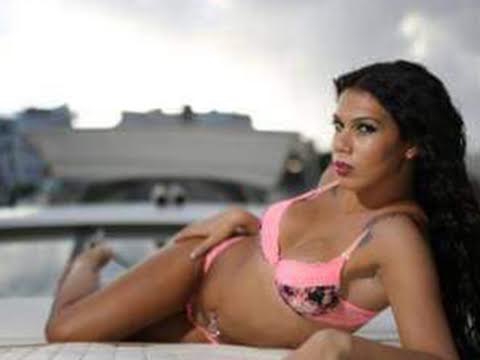 ''NEZ SAYGINER'İN SOSYAL MEDYADAKİ POZLARI YÜREK HOPLATIYOR!'' 12