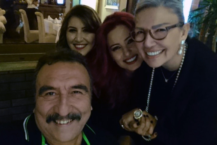 Nurcan Sabur... BÖYLE OLUR USTA MAGAZİNCİNİN DOĞUM GÜNÜ PARTİSİ! 17