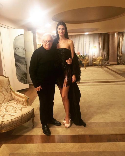 ADRİANA LİMA'NIN ELİNDEN TUTTUĞU TÜRK MODEL KİM? 16