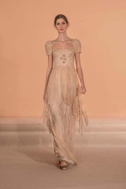 ADRİANA LİMA'NIN ELİNDEN TUTTUĞU TÜRK MODEL KİM? 19