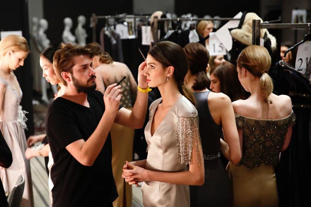 ADRİANA LİMA'NIN ELİNDEN TUTTUĞU TÜRK MODEL KİM? 21