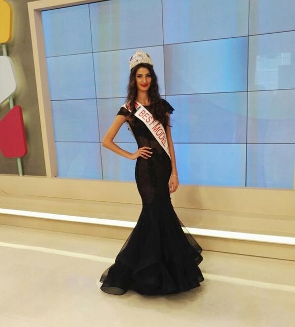 ADRİANA LİMA'NIN ELİNDEN TUTTUĞU TÜRK MODEL KİM?