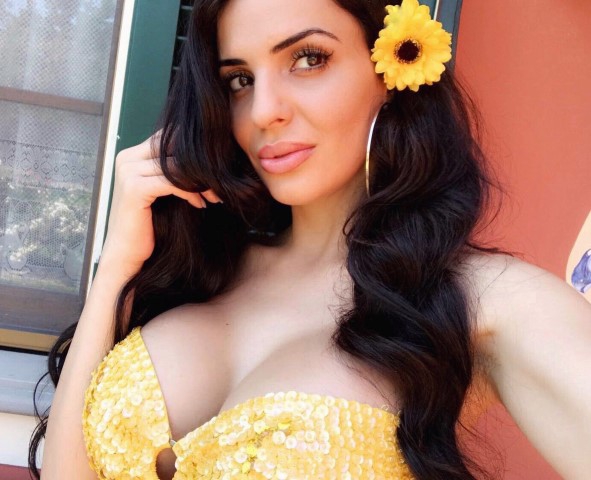 Elif Çelik… THE SUN’A KONU, GÜNEY AFRİKA PLAYBOY'A KAPAK OLDU 14