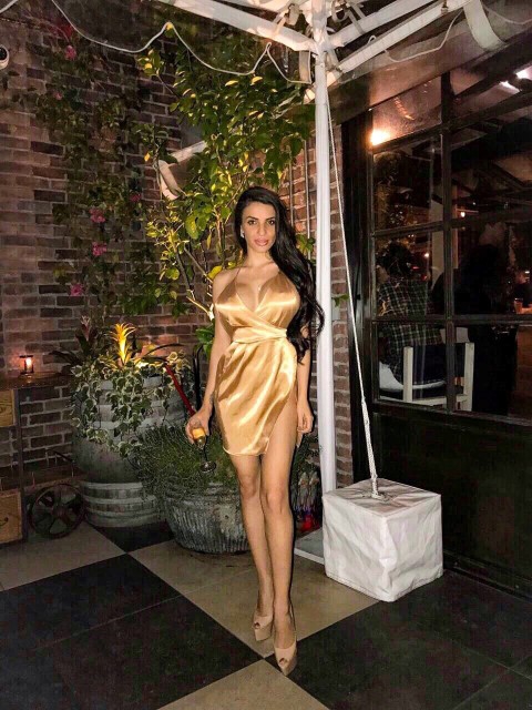 Elif Çelik… THE SUN’A KONU, GÜNEY AFRİKA PLAYBOY'A KAPAK OLDU 32