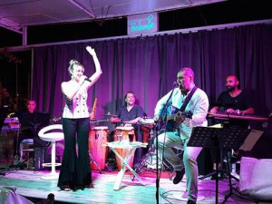 BODRUM PİER'DE YILDIZLAR GEÇİDİ!