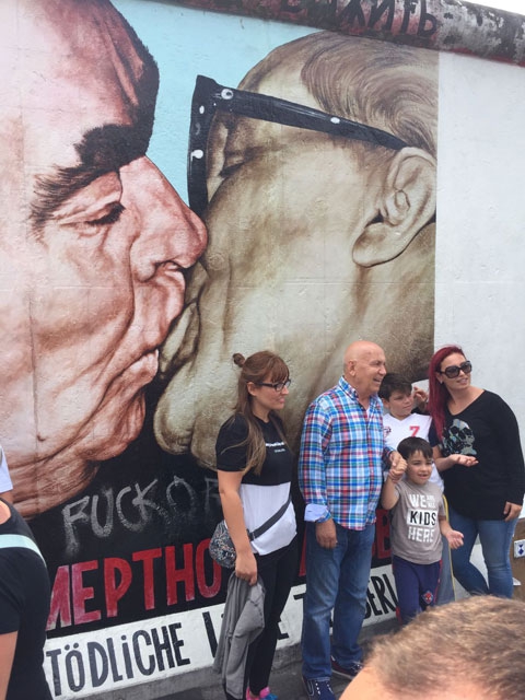 TATİLE GİTTİLER, EV ALIP DÖNDÜLER! 17