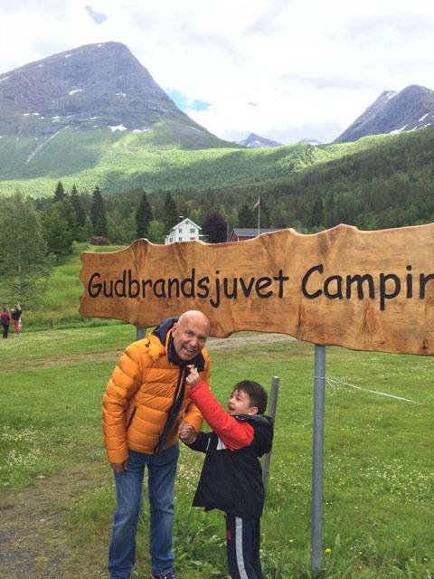 TATİLE GİTTİLER, EV ALIP DÖNDÜLER! 18