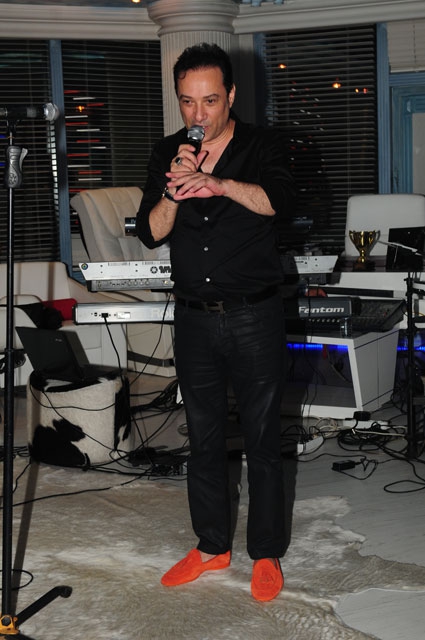 6 YAŞINDAKİ MÜZİSYENİN DOĞUM GÜNÜNE ÜNLÜ YAĞDI! 20