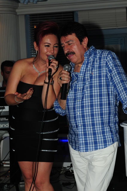 6 YAŞINDAKİ MÜZİSYENİN DOĞUM GÜNÜNE ÜNLÜ YAĞDI! 27