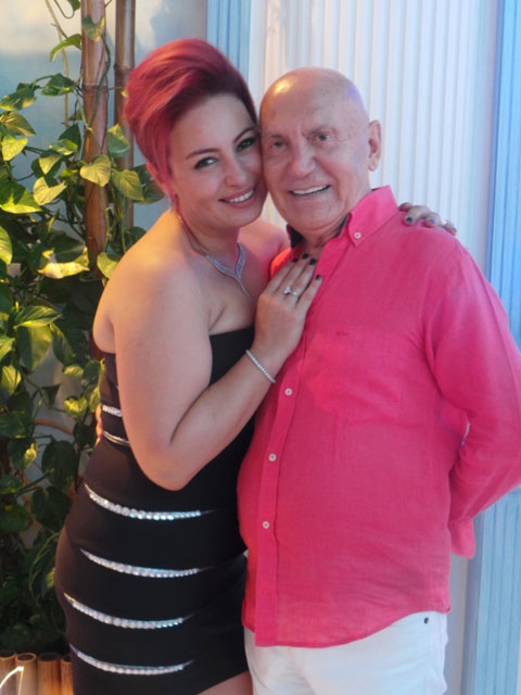 6 YAŞINDAKİ MÜZİSYENİN DOĞUM GÜNÜNE ÜNLÜ YAĞDI! 37