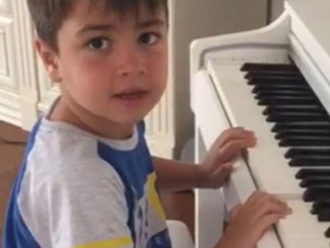 6 YAŞINDAKİ MÜZİSYENİN DOĞUM GÜNÜNE ÜNLÜ YAĞDI!