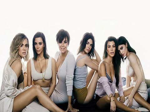 KARDASHIAN'LARDAN İÇ ÇAMAŞIRLI KUTLAMA!.. 2