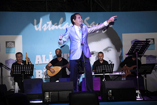 Ali Rıza Binboğa... USTALARA SAYGI GECESİ'NDE MUHTEŞEM KONSER!