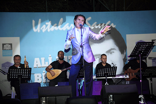 Ali Rıza Binboğa... USTALARA SAYGI GECESİ'NDE MUHTEŞEM KONSER!