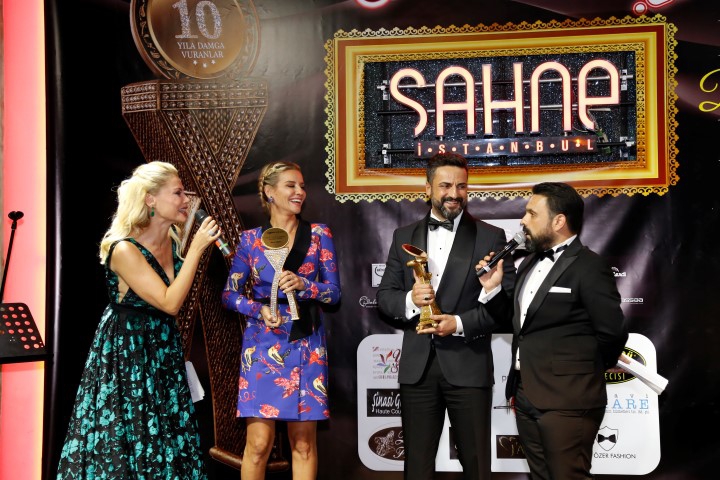 10.YILIMIZDA KURUMSAL ÖDÜLLERİMİZ! 8