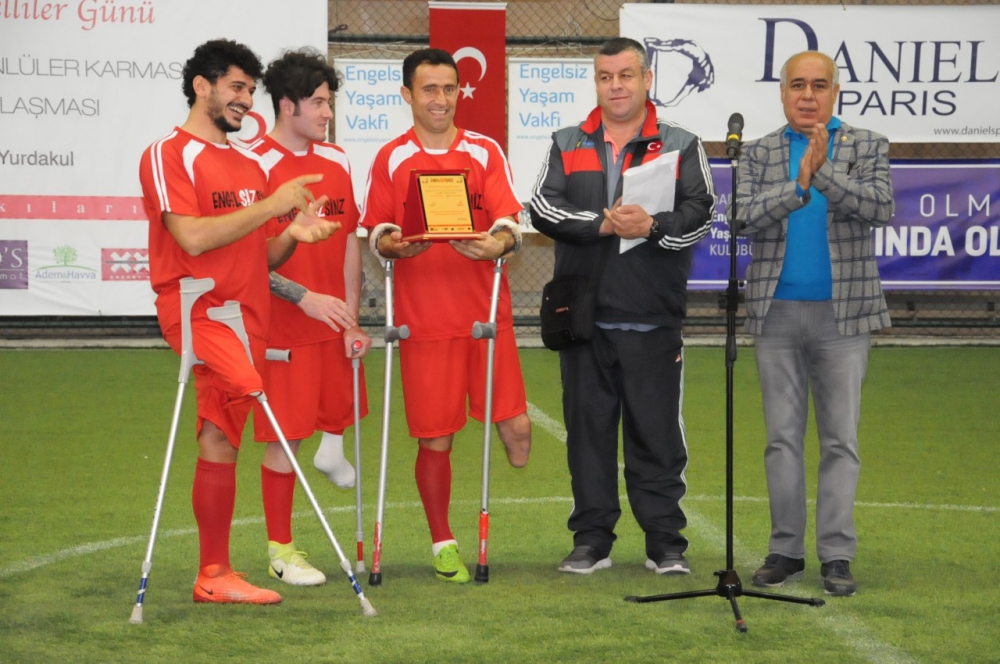"DÜNYA ENGELLİLER GÜNÜ" NE ÖZEL, "ENGELSİZSİNİZ FUTBOL KARŞILAŞMASI"!..