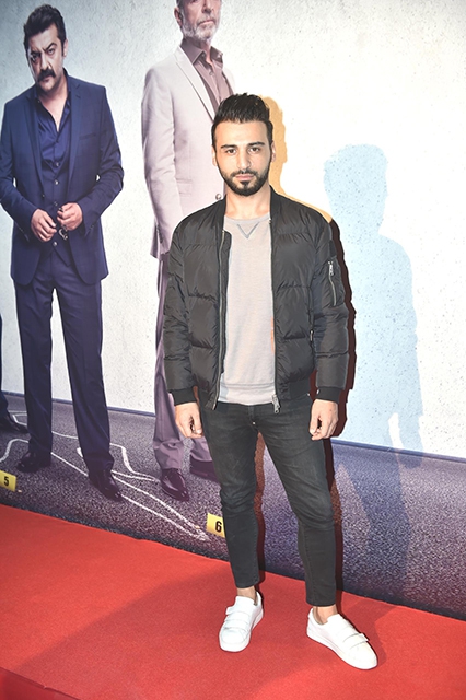 Poyraz Karayel Küresel Sermaye... SEYİRCİYLE BULUŞTU! 20