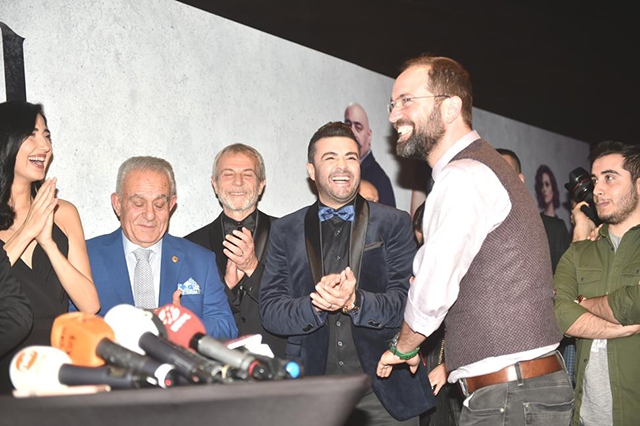 Poyraz Karayel Küresel Sermaye... SEYİRCİYLE BULUŞTU! 21