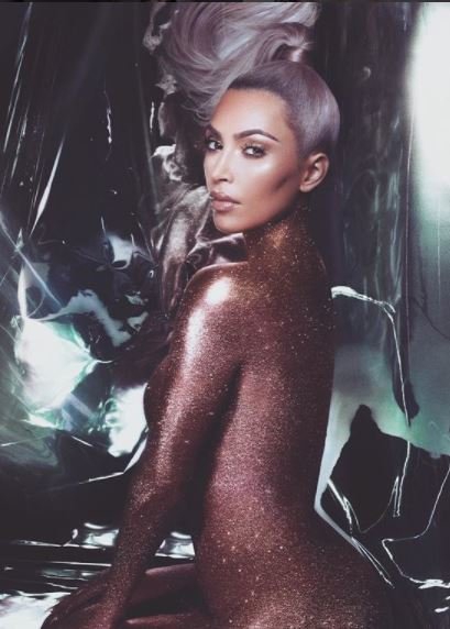 Kim Kardashian... ÇIRILÇIPLAK SERE SERPE!.. 8