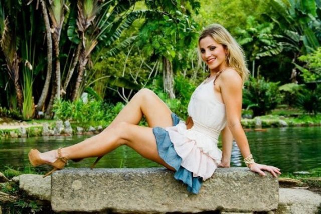 Fernanda Colombo Uliana... FUTBOL DÜNYASININ EN SEKSİ HAKEMİ... 2