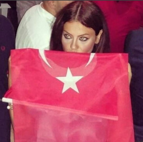 İŞTE ÜNLÜLERİN 'ZEYTİN DALI ' OPERASYONU MESAJLARI! 26