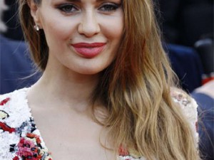 Victoria Bonya... BURAK ÖZÇİVİT'E NİYET, FELLAINI'YE KISMET!..