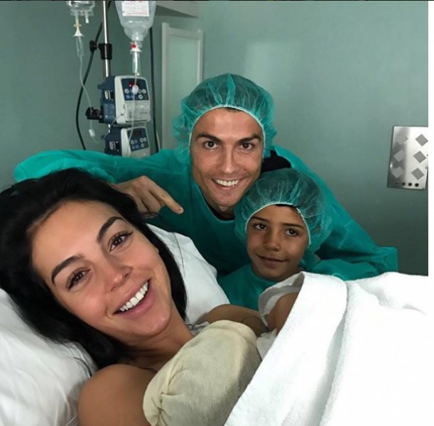 Cristiano Ronaldo... SEVGİLİSİ İLE ARASI BOZULDU... 13