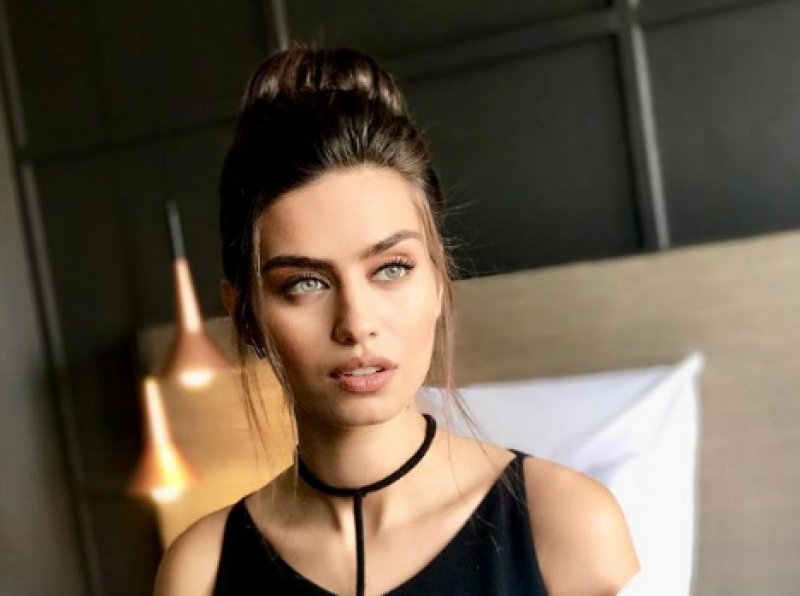 Amine Gülşe'ye iltifat yağmuru... 22