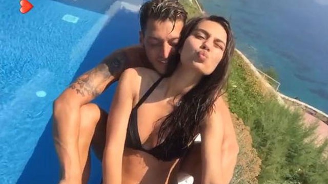 Amine Gülşe'ye iltifat yağmuru... 25