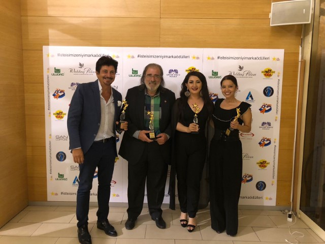MAGAZİNKOLİK “YILIN MAGAZİN MARKASI” SEÇİLDİ! 25