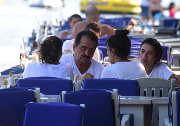 Derya Tuna - İbrahim Tatlıses... BODRUM'DA BİR ARAYA GELDİLER!.. 13