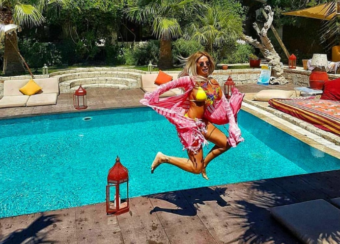 Berna Arıcı… 2018 YAZININ UZAK ARA İKON ŞAMPİYONU!... 18