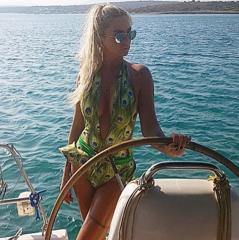 Berna Arıcı… 2018 YAZININ UZAK ARA İKON ŞAMPİYONU!... 25