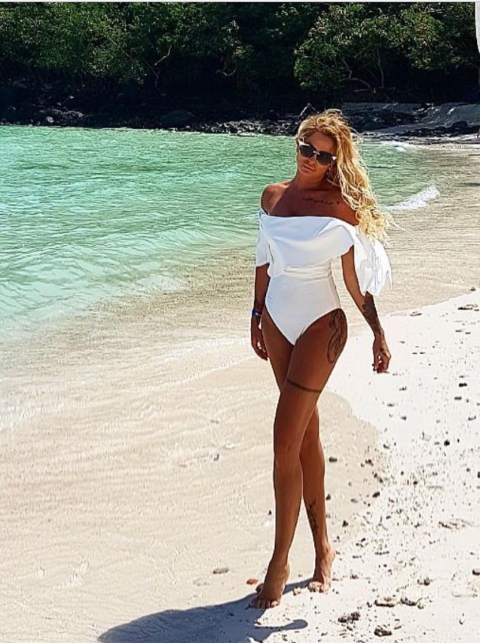 Berna Arıcı… 2018 YAZININ UZAK ARA İKON ŞAMPİYONU!... 85