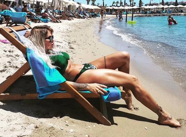 Berna Arıcı… 2018 YAZININ UZAK ARA İKON ŞAMPİYONU!... 90